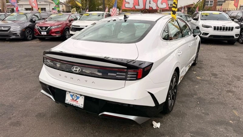 2024 Hyundai Sonata - Image 7 of 12