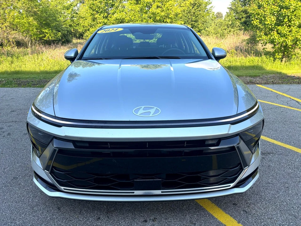 2024 Hyundai Sonata - Image 9 of 21