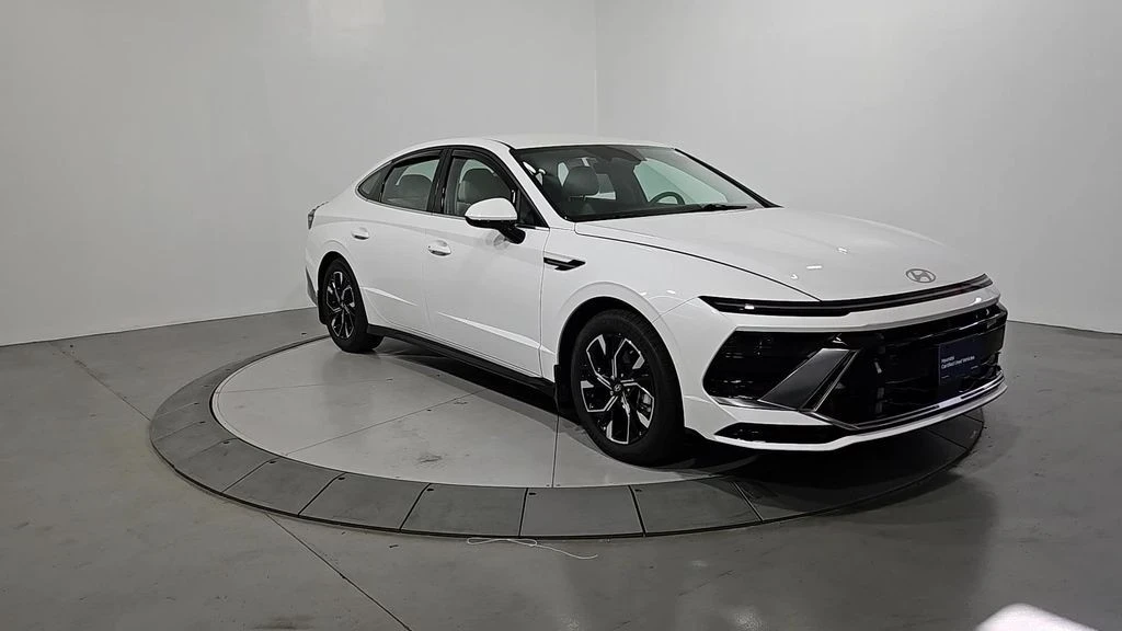 2024 Hyundai Sonata - Image 9 of 12