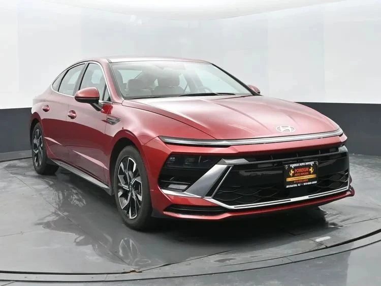 2024 Hyundai Sonata - Image 2 of 12