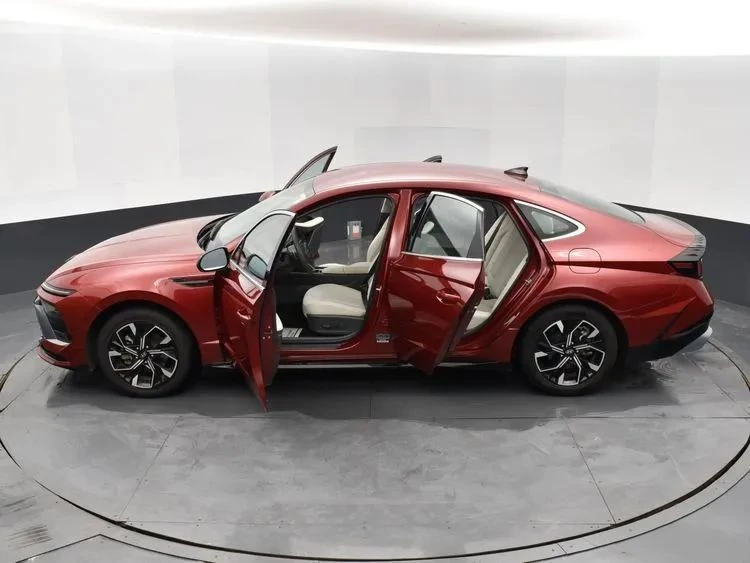2024 Hyundai Sonata - Image 7 of 12