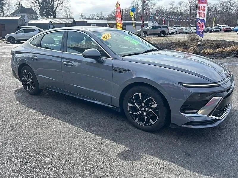 2024 Hyundai Sonata - Image 2 of 12