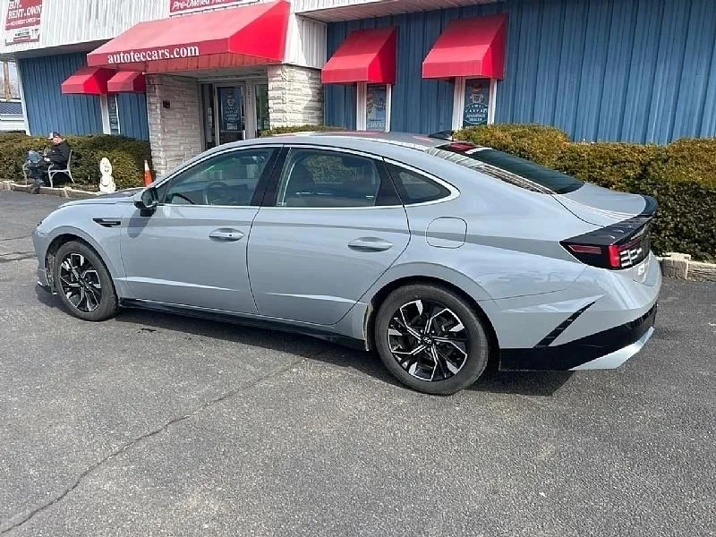 2024 Hyundai Sonata - Image 4 of 12