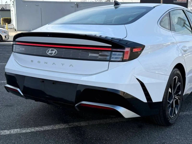 2024 Hyundai Sonata - Image 6 of 12