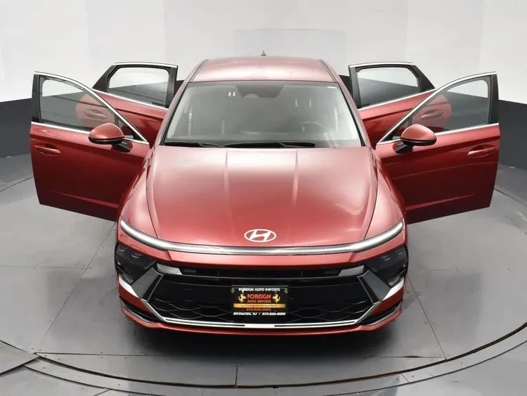 2024 Hyundai Sonata - Image 10 of 12