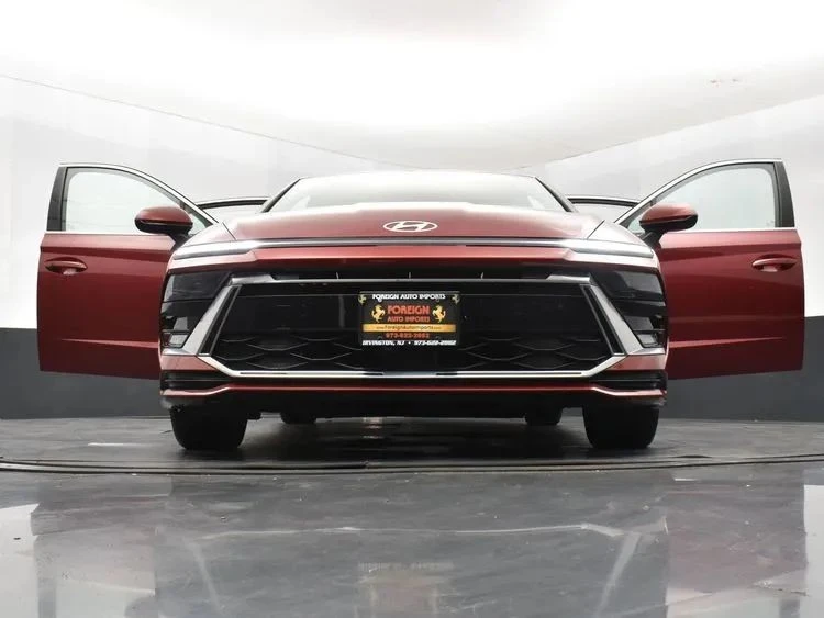 2024 Hyundai Sonata - Image 11 of 12