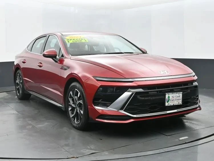 2024 Hyundai Sonata - Image 2 of 12