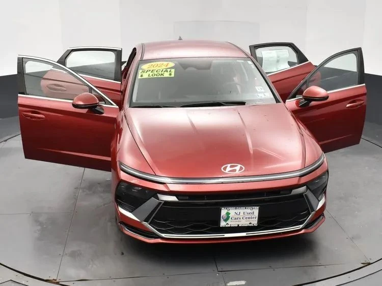 2024 Hyundai Sonata - Image 10 of 12