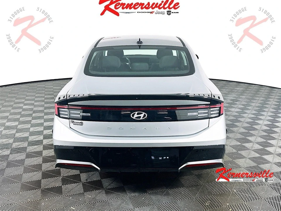 2024 Hyundai Sonata - Image 6 of 12