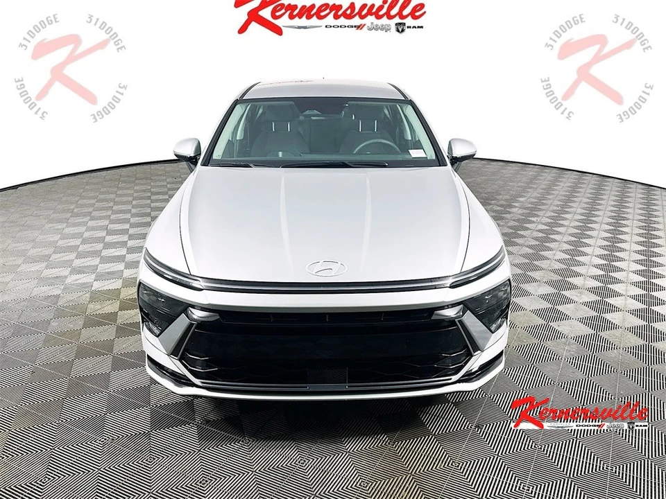2024 Hyundai Sonata - Image 2 of 12