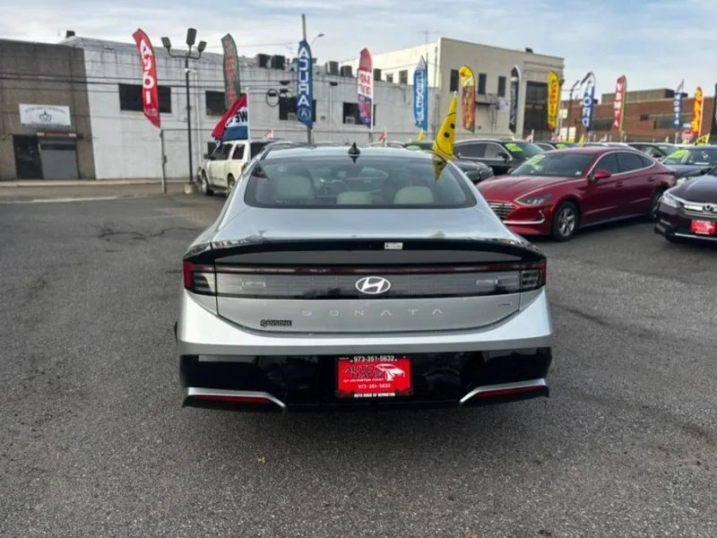 2024 Hyundai Sonata - Image 7 of 12