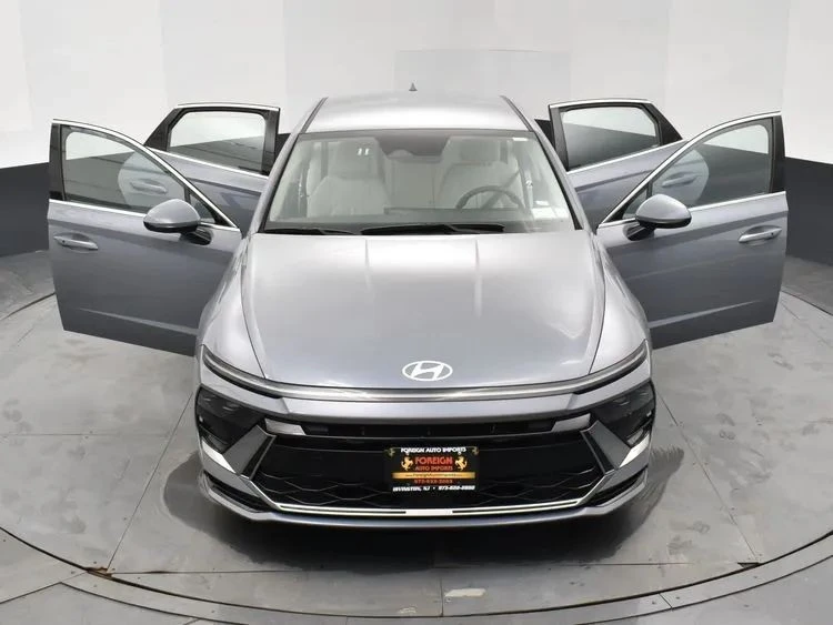 2024 Hyundai Sonata - Image 10 of 12
