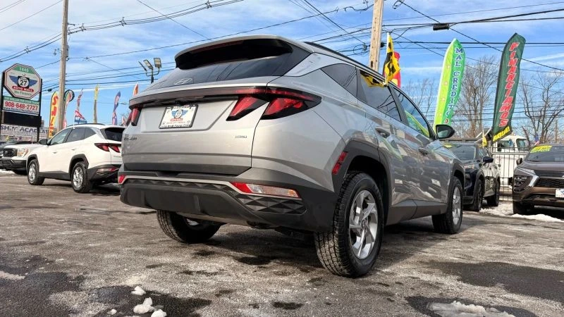 2024 Hyundai Tucson - Image 9 of 12