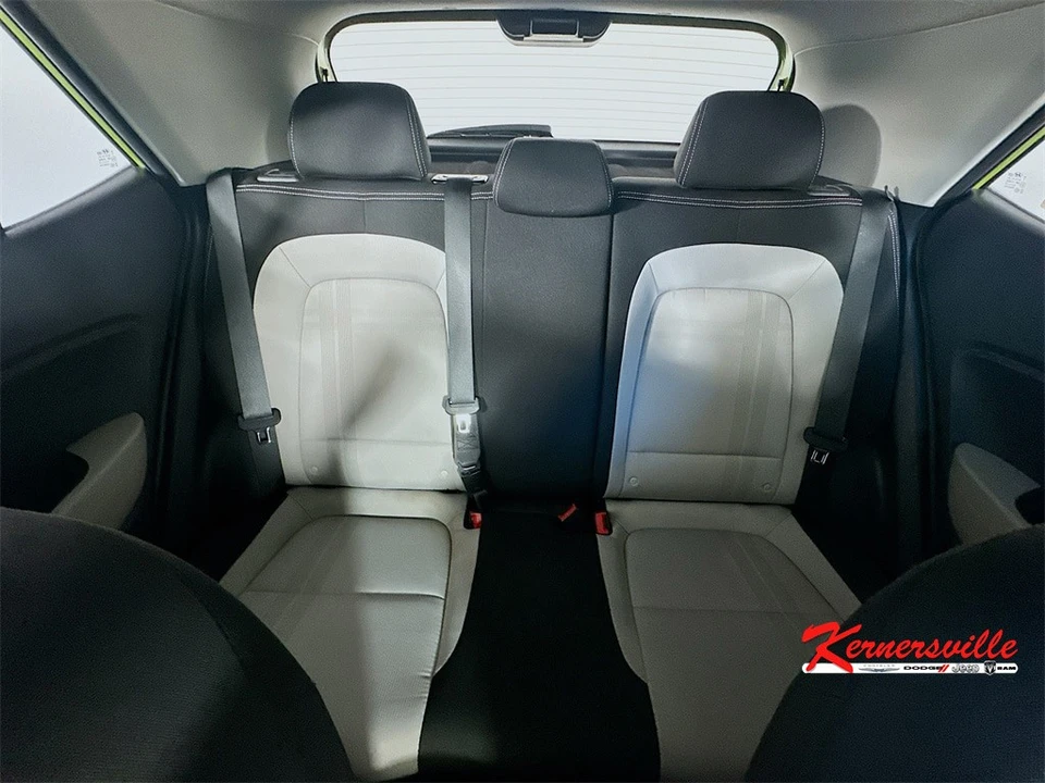 2024 Hyundai Venue - Image 13 of 21