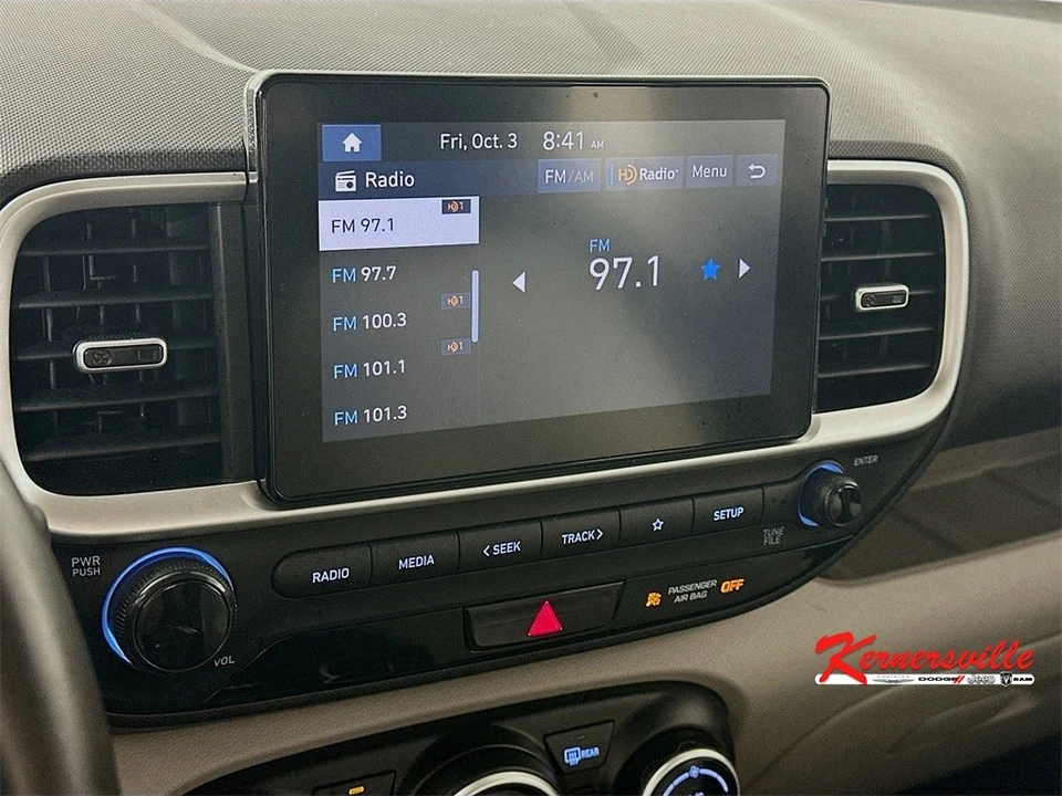 2024 Hyundai Venue - Image 17 of 21