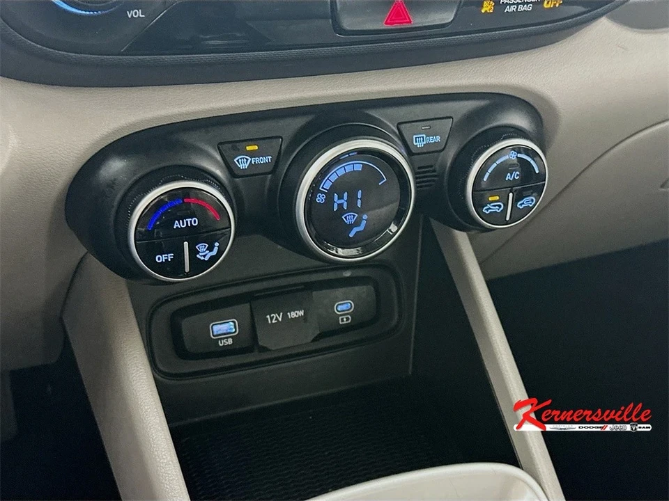 2024 Hyundai Venue - Image 18 of 21