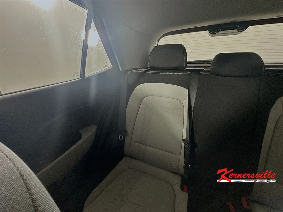 2024 Hyundai Venue - Image 12 of 21