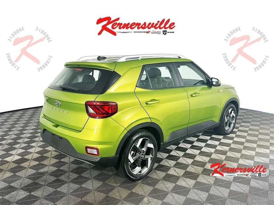 2024 Hyundai Venue - Image 7 of 12