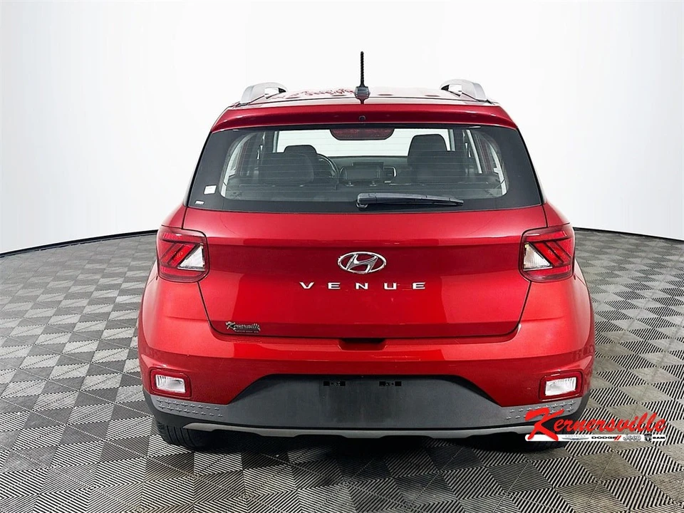 2024 Hyundai Venue - Image 6 of 21