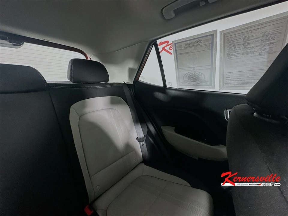 2024 Hyundai Venue - Image 14 of 21