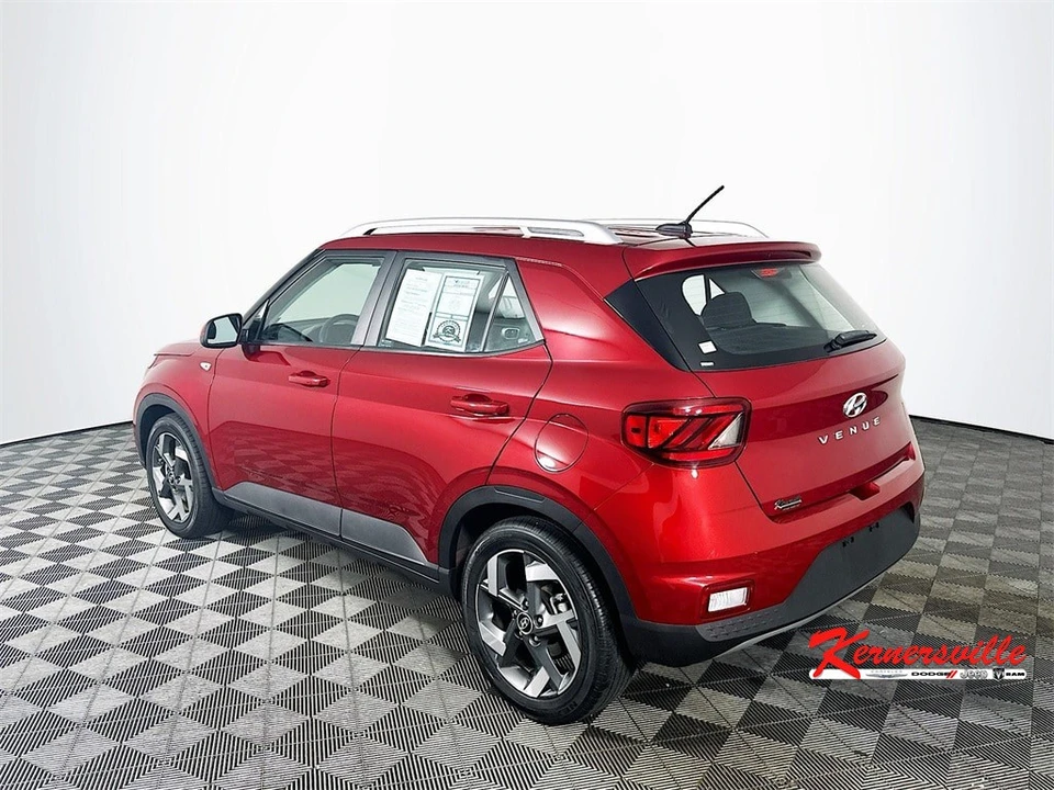 2024 Hyundai Venue - Image 5 of 21