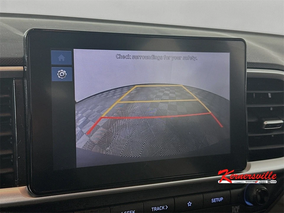 2024 Hyundai Venue - Image 19 of 21