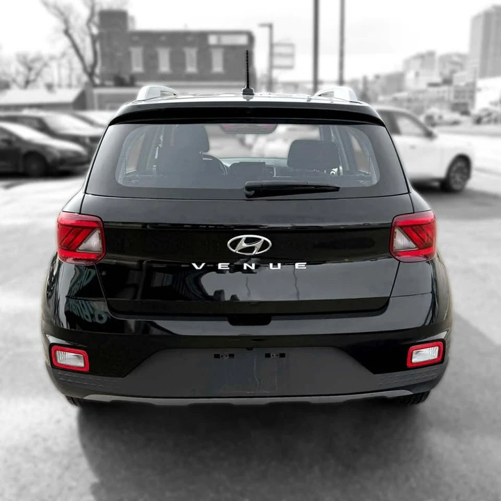 2024 Hyundai Venue - Image 6 of 11