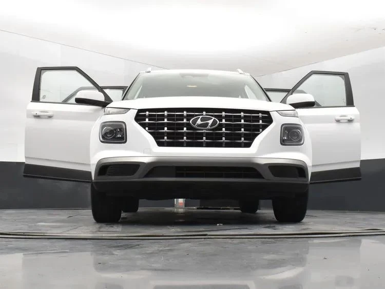 2024 Hyundai Venue - Image 11 of 12