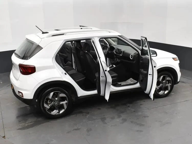 2024 Hyundai Venue - Image 6 of 12