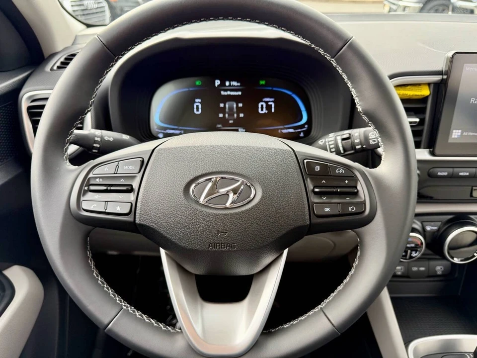 2024 Hyundai Venue - Image 17 of 21