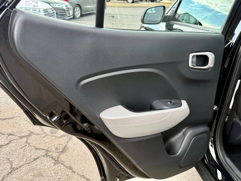 2024 Hyundai Venue - Image 11 of 21