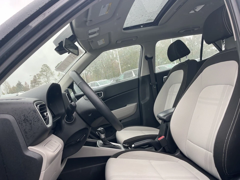 2024 Hyundai Venue - Image 8 of 12