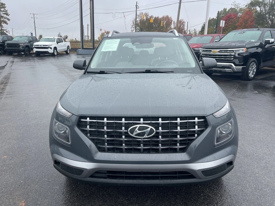 2024 Hyundai Venue - Image 7 of 12