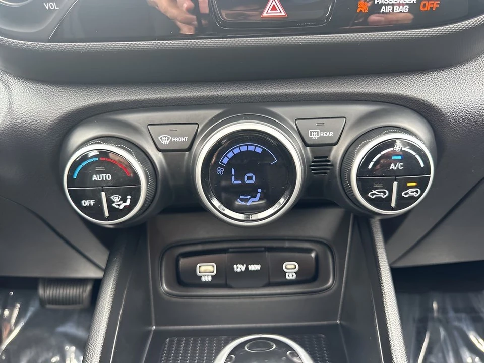 2024 Hyundai Venue - Image 18 of 21