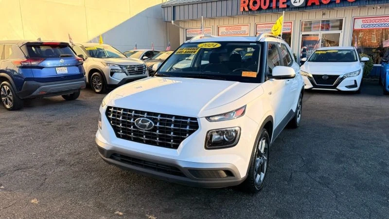 2024 Hyundai Venue - Image 4 of 12