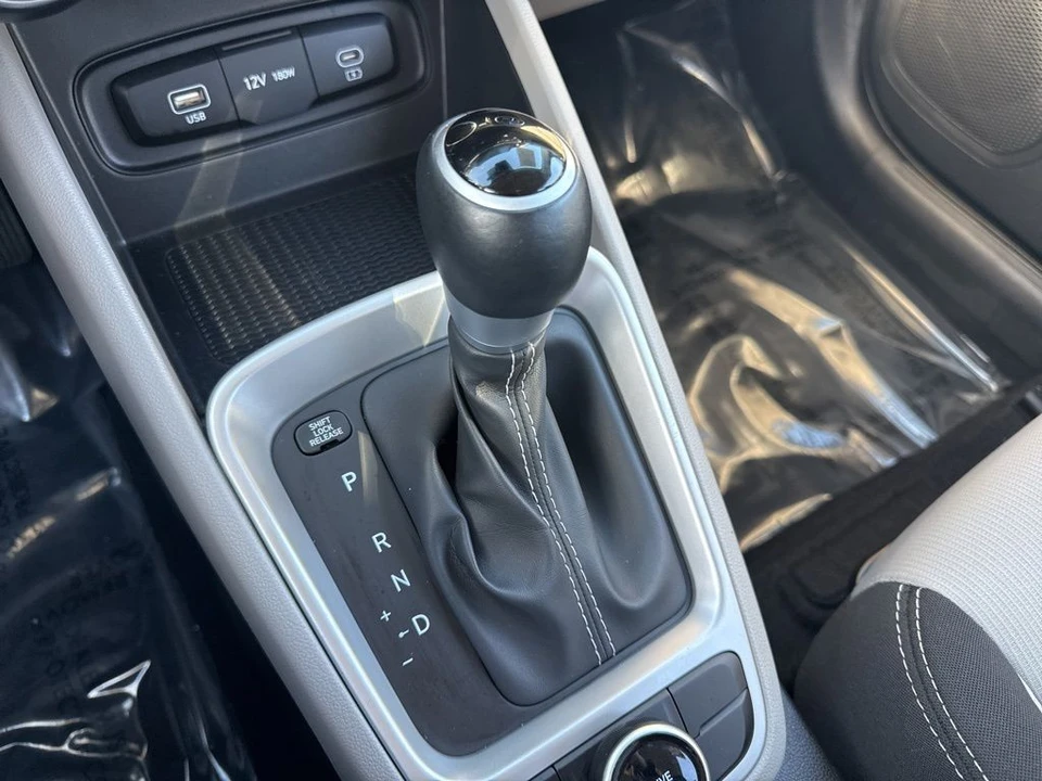 2024 Hyundai Venue - Image 16 of 21