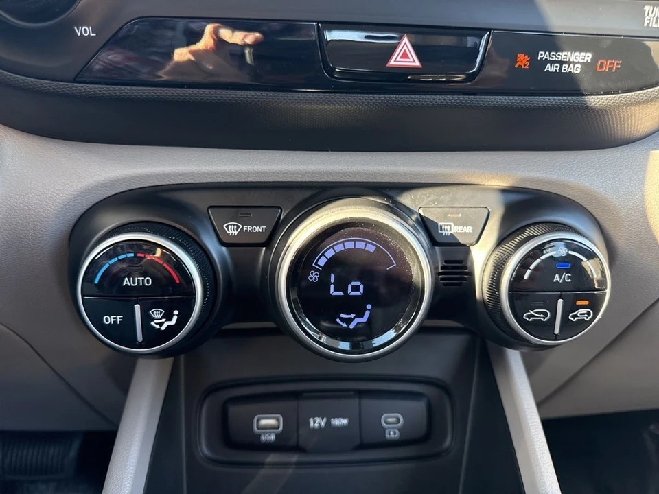 2024 Hyundai Venue - Image 18 of 21