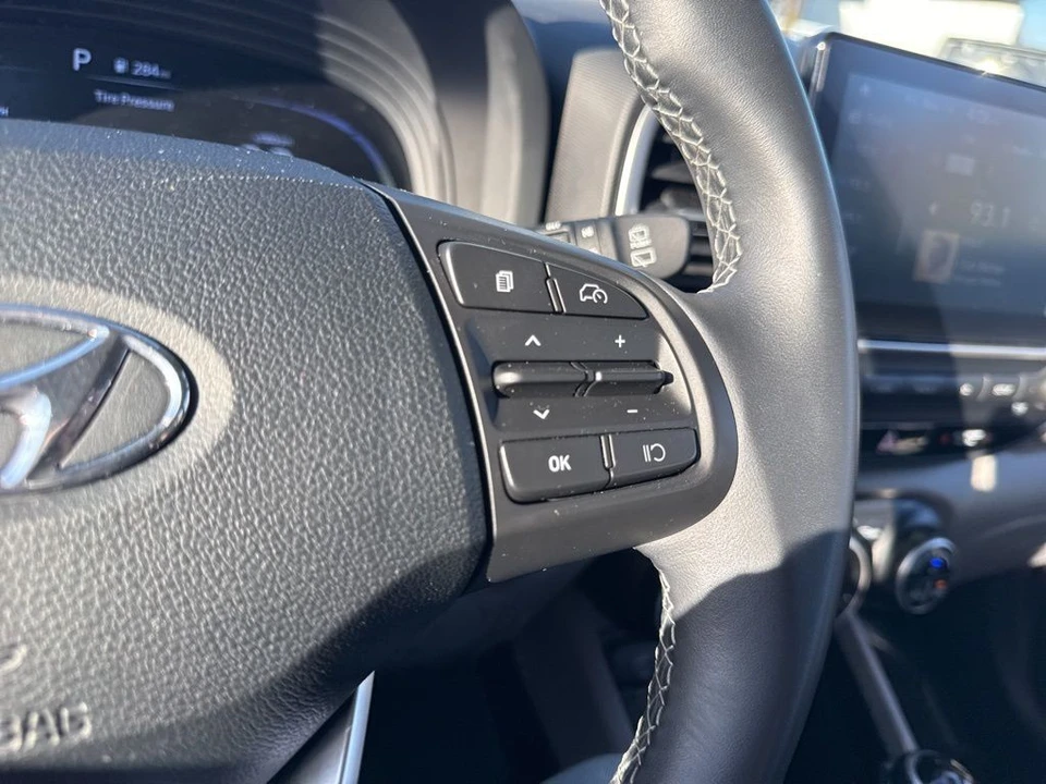 2024 Hyundai Venue - Image 15 of 21