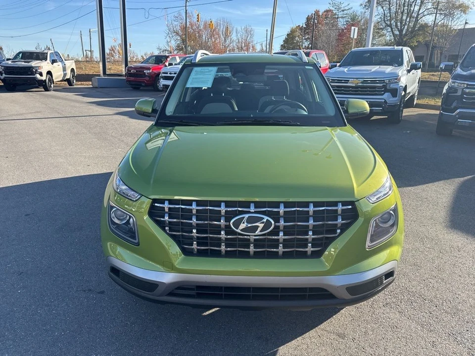 2024 Hyundai Venue - Image 8 of 21