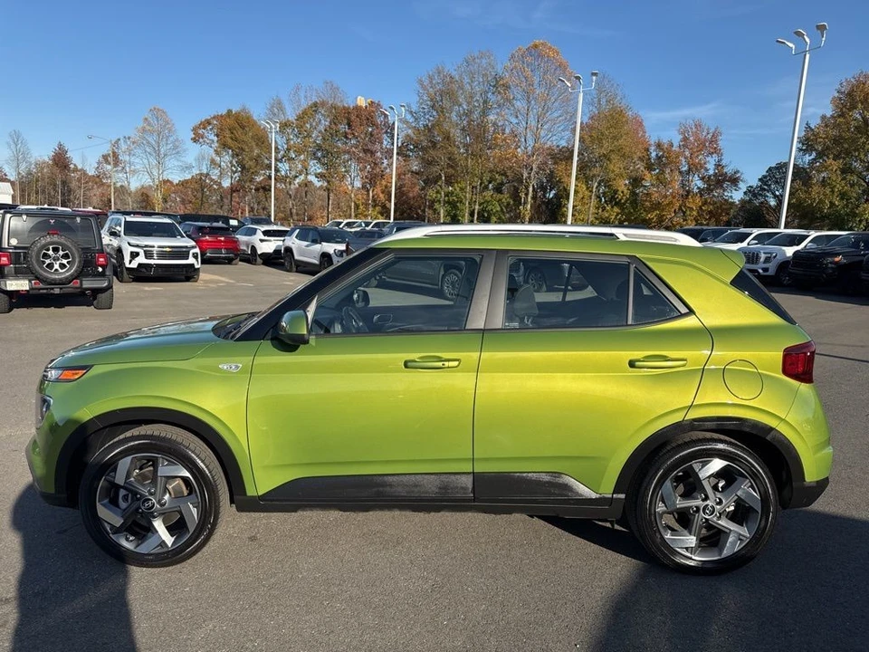 2024 Hyundai Venue - Image 2 of 21