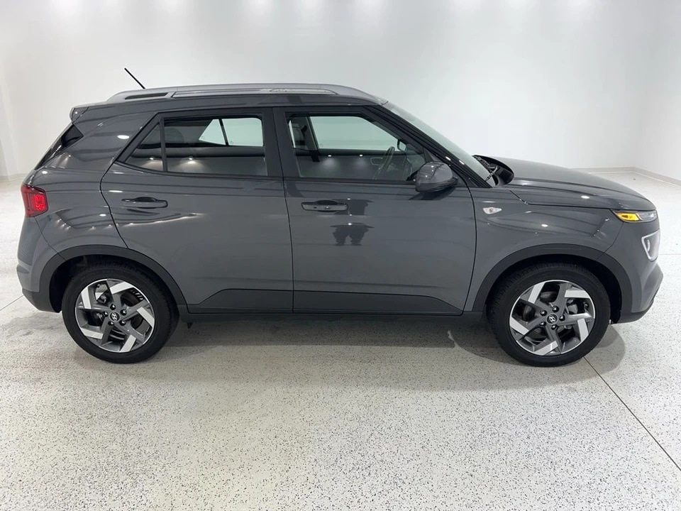 2024 Hyundai Venue - Image 6 of 21