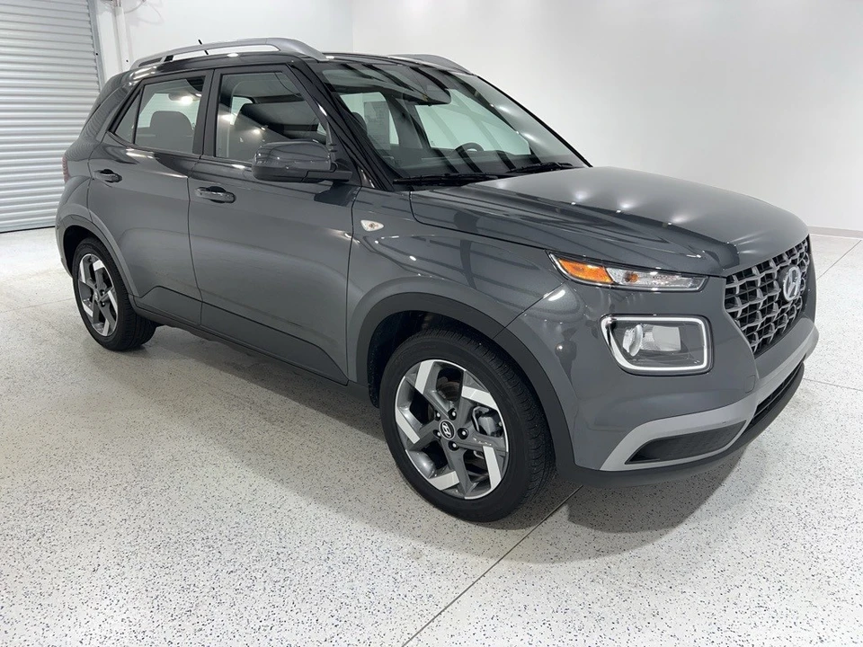 2024 Hyundai Venue - Image 7 of 12