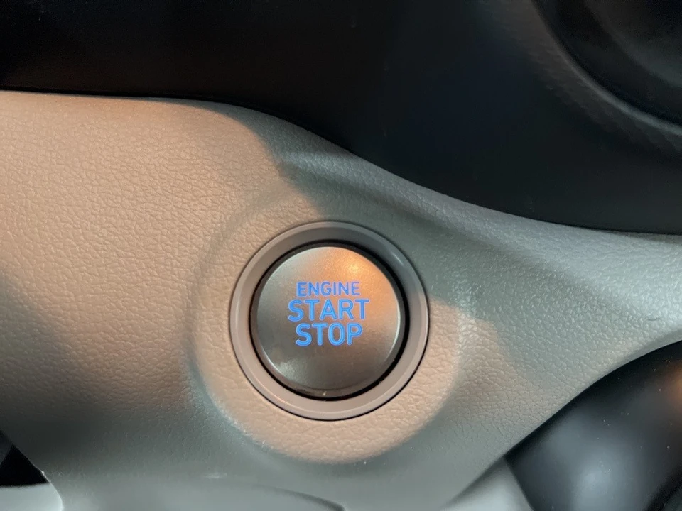 2024 Hyundai Venue - Image 15 of 21