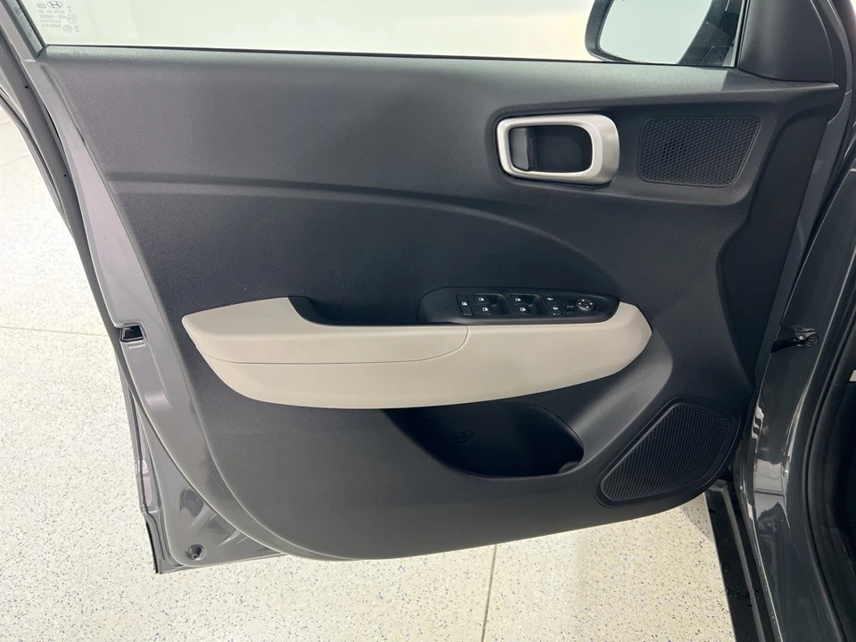 2024 Hyundai Venue - Image 20 of 21