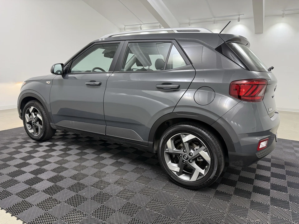 2024 Hyundai Venue - Image 4 of 21