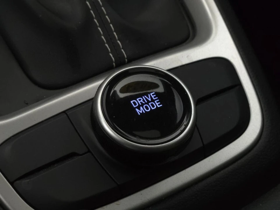 2024 Hyundai Venue - Image 8 of 12