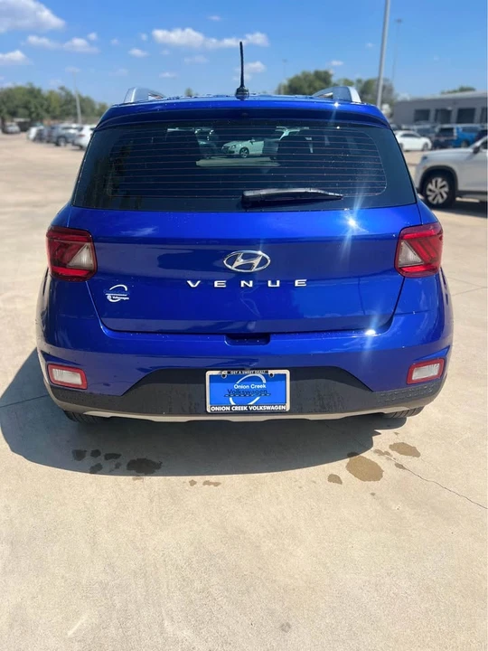 2024 Hyundai Venue - Image 3 of 10