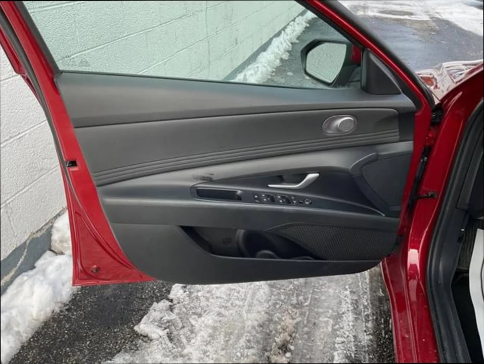 2024 Hyundai Elantra - Image 16 of 20