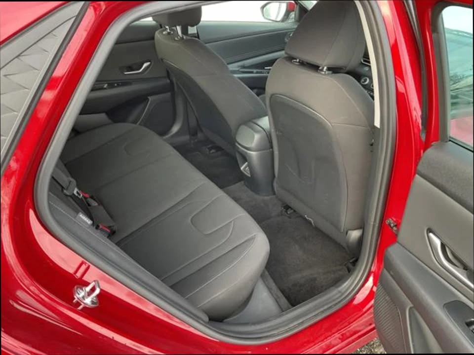 2024 Hyundai Elantra - Image 11 of 20