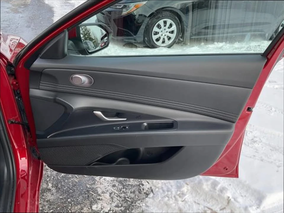 2024 Hyundai Elantra - Image 17 of 20